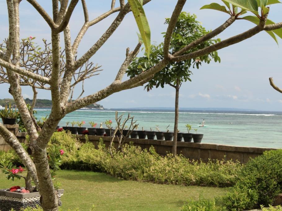 Yogi Beach Bungalow & The Blue Yogi Beach Restaurant Nusa Lembongan  Ngoại thất bức ảnh